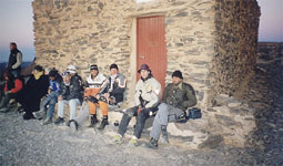 Zum Vergrößern einfach klicken ! - Gruppenfoto der Assekrem-Bezwinger